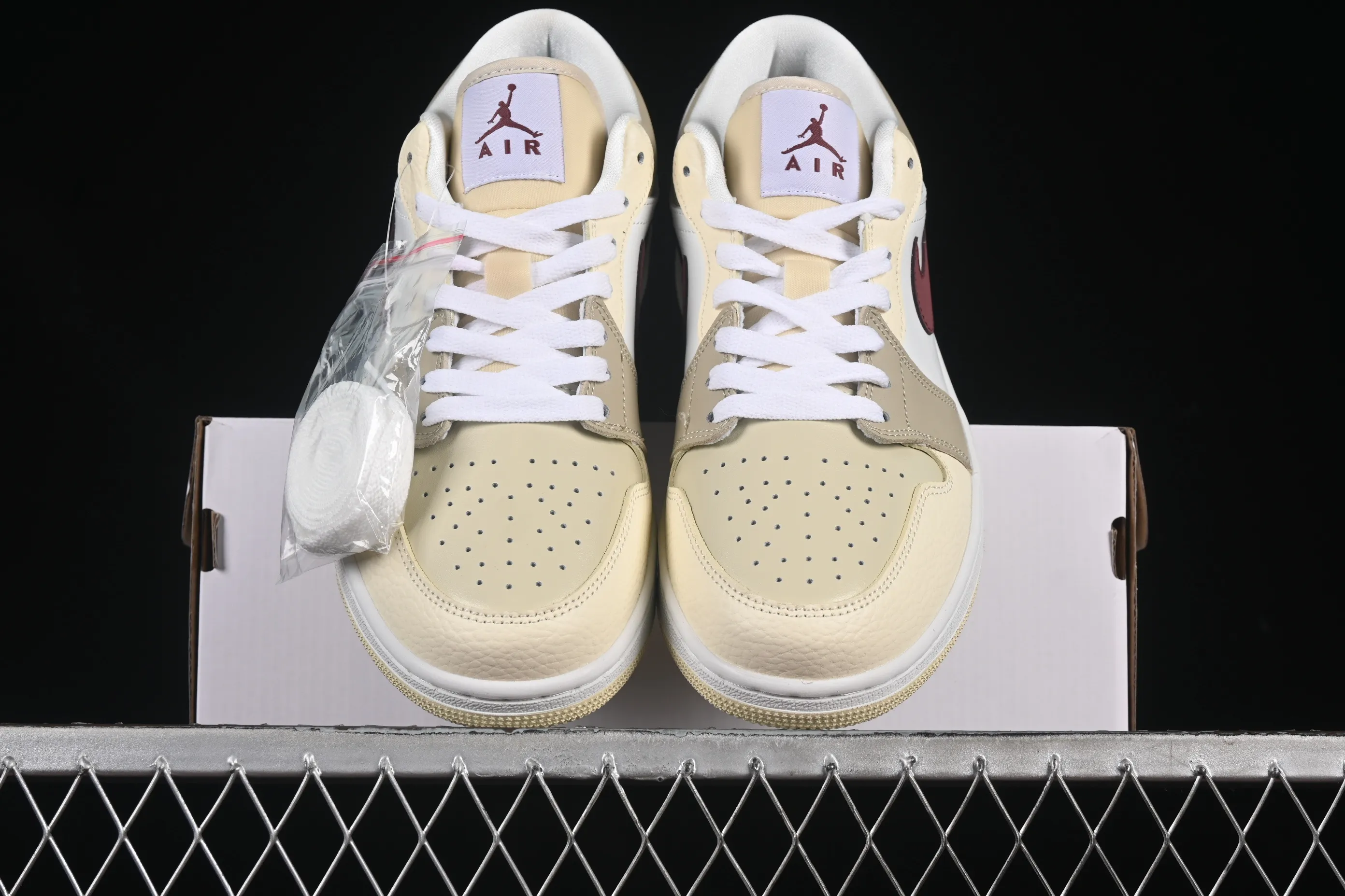 All categories Air Jordan Jordan series basketball shoes Air Jordan 1 Low Air Jordan 1 Low AJ1 Joe 1 cream yellow low-top cultural and casual sneakers HV6530-100